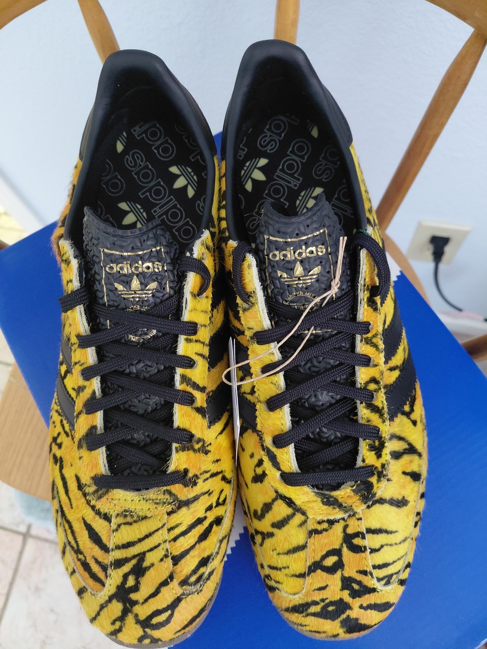 adidas Women’s Yellow & Black Tiger Stripe Sneakers - Picture 3 of 7